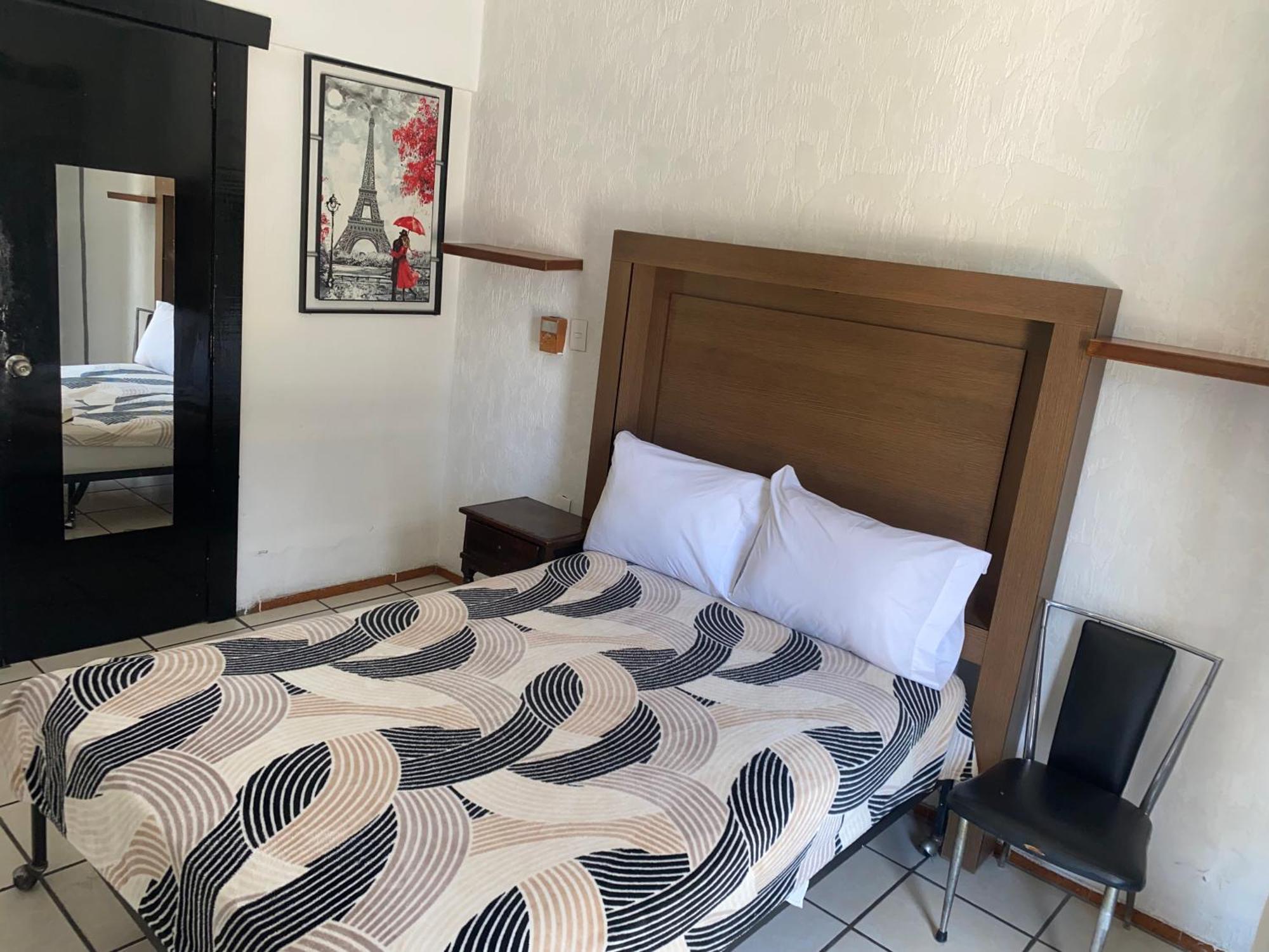 Hotel Puerto Vallarta ซาโปปัน ภายนอก รูปภาพ